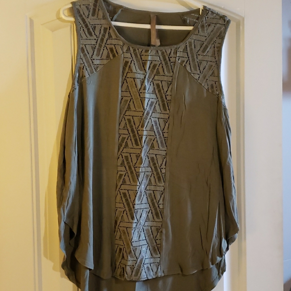 High low olive pattern tank top